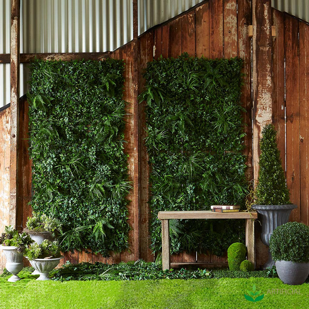 Variegated Vertical Wall Foliage