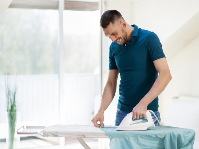 Ironing with Vinegar: Does it Work?