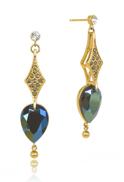 Brilliantly Hand Carved Pear Shape Sapphire Color Crystal Drop Earrings 21368