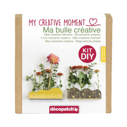 Decopatch My Creative Moment: Shelf Flower Display Adult Craft Kit KIT044C