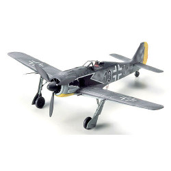 TAMIYA 60766 Focke-Wulf Fw190 A-3 1:72 Aircraft Model Kit