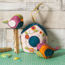 Corinne Lapierre Birdhouse & Two Birds Felt Craft Kit