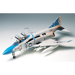 TAMIYA 60306  F-4J Phantom II 1:32 Aircraft Model Kit