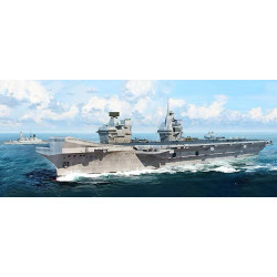Trumpeter 06751 HMS Queen Elizabeth Aircraft Carrier 1:700 Model Kit