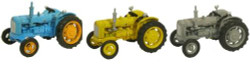 Oxford Diecast 76SET10A Fordson Tractor Triple Set OO Gauge