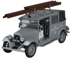 Oxford Diecast AT003 Austin Low Loader Taxi AFS 1:43