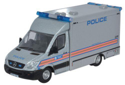 Oxford Diecast 76MA003 Mercedes Ambulance Explosive Ordnance Disp. Met Police OO