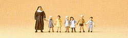 Preiser 79127 Nun with Children (7) Figure Set N Gauge