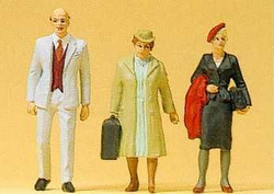Preiser 63067 Passengers (3) Figure Set Gauge 1