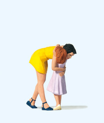 Preiser 44942 Embracing Mother/Daughter Figure Set G Gauge