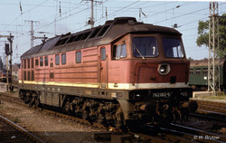 Arnold DR BR142 002-5 Diesel Locomotive IV HIN2600 N Gauge