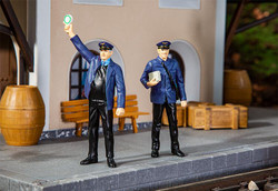 Pola Railway Conductors (2) Figure Set PO331506 G Scale