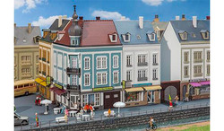 FALLER Beethovenstrasse Town Houses (2) Model Kit III HO Gauge 130703