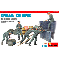 Miniart 35366 German Soldiers w/Fuel Drums 1:35 Model Kit