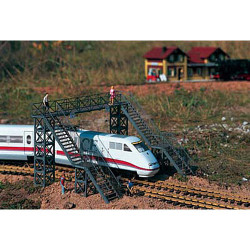 PIKO Neustadt Footbridge Kit G Gauge 62032