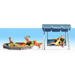 NOCH Parents (2) Children (2) Dog & Accessories Figure Set HO  Scenics 15590