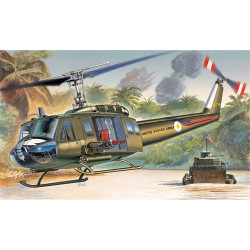 ITALERI UH-1D Slick Helicopter 1247 1:72 Aircraft Model Kit