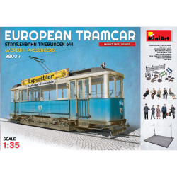 Miniart 38009 European Tramcar Triebwagen 641 w/Crew 1:35 Model Kit