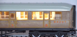 Train Tech Automatic Coach Lighting - Warm White/Standard N Gauge TTCN2