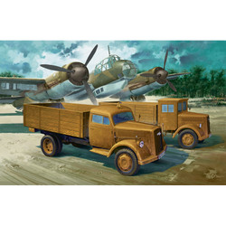 Academy 13404 WWII German Cargo Truck 1:72 Model Kit