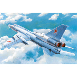 Trumpeter 1695 Soviet Tu-22K Blinder-B Bomber 1:72 Model Kit
