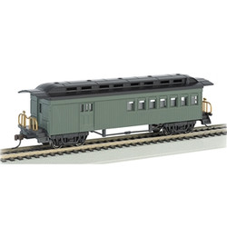 Bachmann USA 1860 - 1880 Combine - Painted, Unlettered - Green HO Gauge 13505