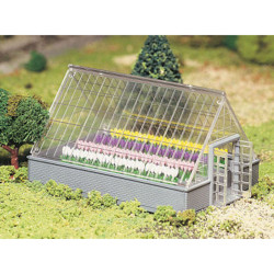 Bachmann USA Greenhouse with Flowers O Gauge 45615