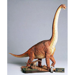 TAMIYA Dinosaurs 60106 Brachiosaurus Diorama Set 1:35