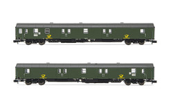 Arnold HN4417 DBP, 2-unit pack 4-axle postal vans Post-mrz, green livery with black chassis, period IV N Gauge