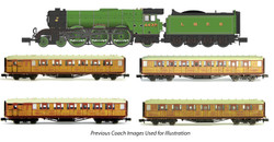 Dapol A1 4472 'Flying Scotsman' LNER Green Train Pack 2S-011-010 N Gauge
