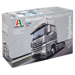 ITALERI Mercedes  Actros MP4 Gigaspace 3905 1:24 Truck Model Kit