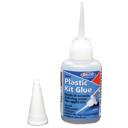 Deluxe Materials Plastic Kit Glue - 20ml