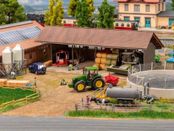 Faller Farm Shed with Slurry Pit and Feed Silos Kit IV FA130584 HO Gauge