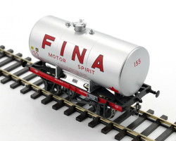Dapol 7F-062-002  14t Anchor Mounted Class A Tank Wagon Fina 155 O Gauge