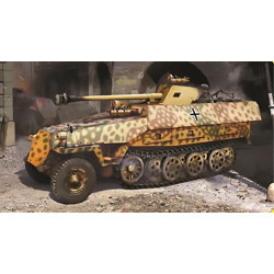 Dragon 6994 Sd.Kfz.251/22 Ausf.D w/Night Vision Falke 1:35 Model Kit