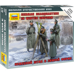 ZVEZDA German Headquarters WWII Winter 6232 1:72 Figures Model Kit
