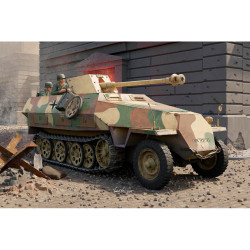 Trumpeter 943 German SdKfz 251/22D Half-track WWII, c.1944-45 1:16 Model Kit