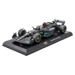 Bburago F1 Mercedes-AMG PETRONAS W14 #44 Lewis Hamilton w/Helmet 2023 1:24 Model