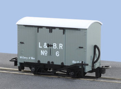 PECO GR-220D Box Van Lynton and Barnstaple Livery No 6 OO9 Gauge