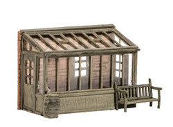 Wills Kits SS24 Conservatory and Garden Seat and Water Butt HO/OO Gauge