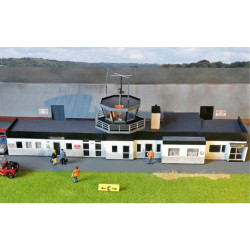 GAUGEMASTER Fordhampton Airfield Terminal OO Gauge Building Kit GM444