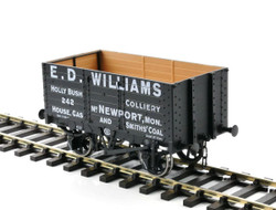 Dapol 7 Plank Wagon 9' Wheelbase ED Williams 242 O Gauge 7F-073-005
