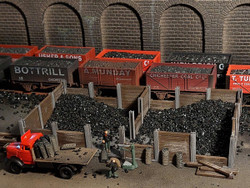 Gaugemaster Coal Storage Compound Kit OO Gauge GM498