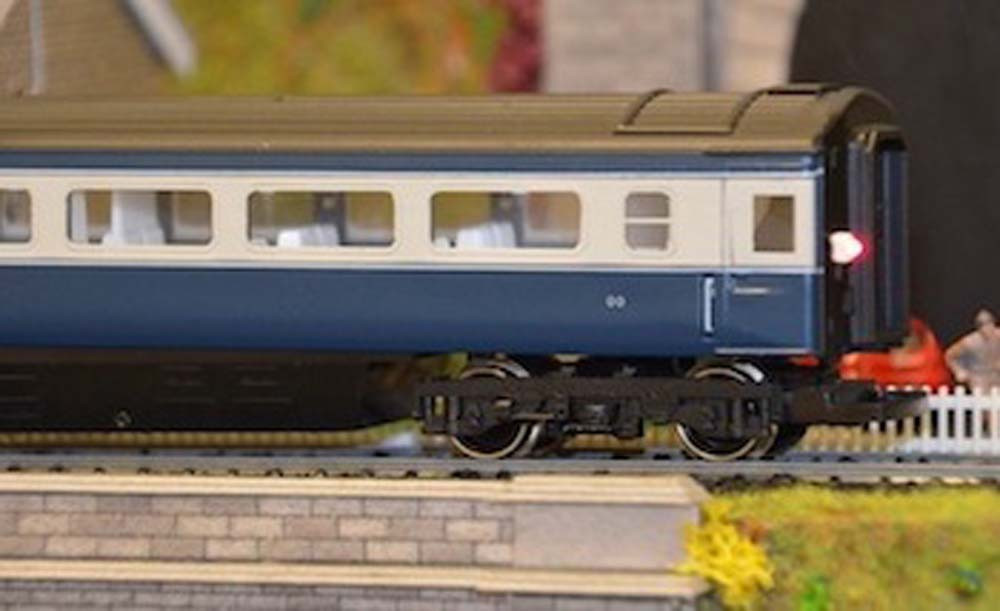 model railway carriage lighting