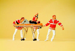 Preiser 10532 Paramedics (3) with Injured on Trolley Exclusive Figure Set HO