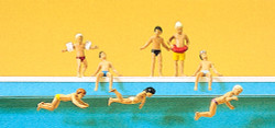 Preiser 10307 Children at the Pool (8) Exclusive Figure Set HO