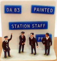 Springside DA83 Station Staff (3) Figure Set OO Gauge