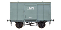 Dapol 7F-065-001  LMS Standard 12t Van Grey 505010 O Gauge