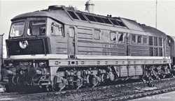 Piko 52765 Expert DR BR142 Diesel Locomotive IV HO