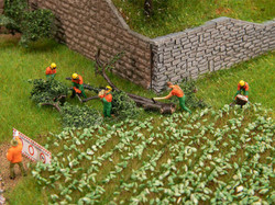 Faller Forest Workers with Modern Equipment Figure Set FA151690 HO Gauge